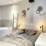 Apartmán The Pearl - Jacuzzi - Cinema - Patio - Parking Le Havre