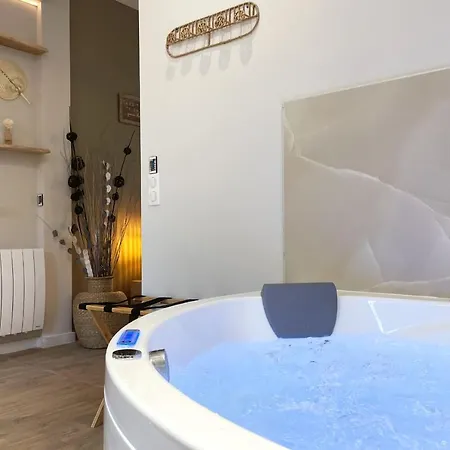 The Pearl - Jacuzzi - Cinema - Patio - Parking Apartment Le Havre