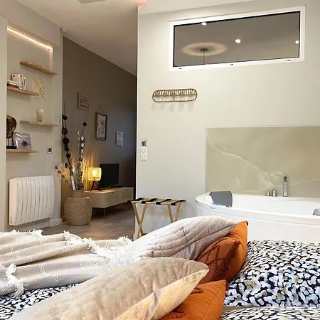 Apartment The Pearl - Jacuzzi - Cinema - Patio - Parking Le Havre