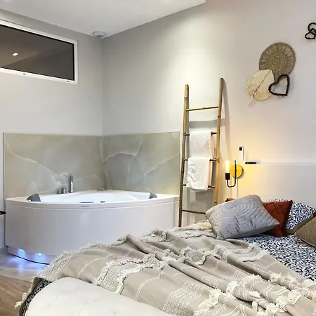 The Pearl - Jacuzzi - Cinema - Patio - Parking