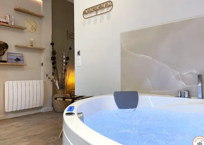 The Pearl - Jacuzzi - Cinema - Patio - Parking Apartment Le Havre